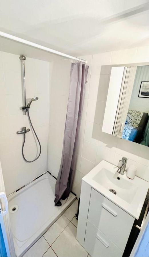 Studio En Duplex La Roquebrussanne المظهر الخارجي الصورة
